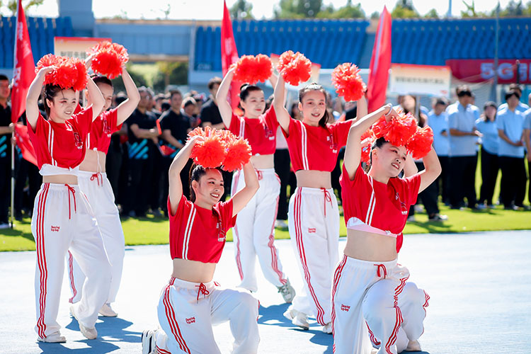 運(yùn)勸會(huì)拉拉操表演